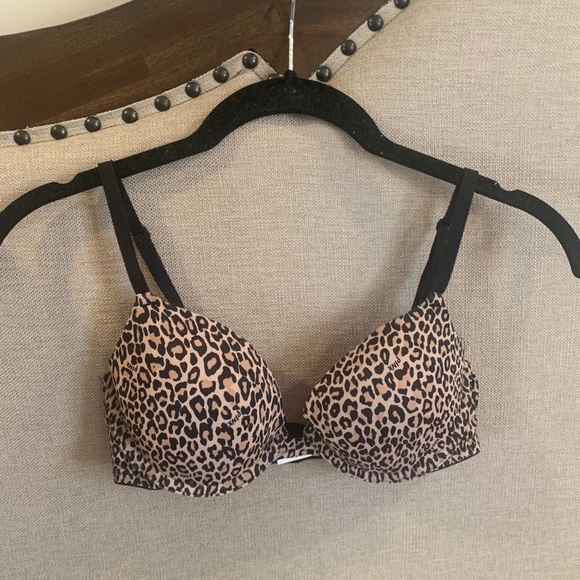 Victoria’s Secret cheetah where everywhere Demi bra size 34C - Picture 2 of 6